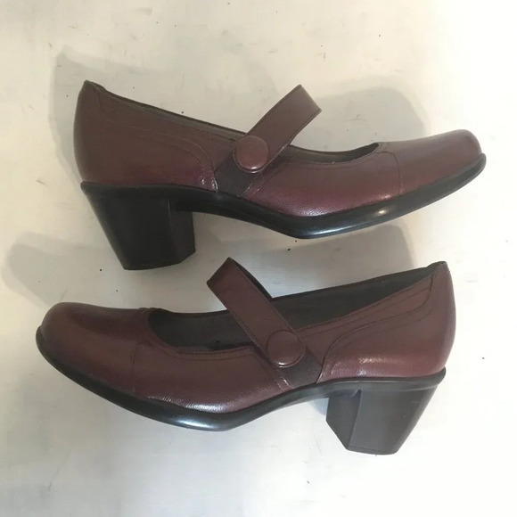 Naturalizer Women's Elliana Mary Jane  Pump Burgundy SZ 7 M - Picture 1 of 10